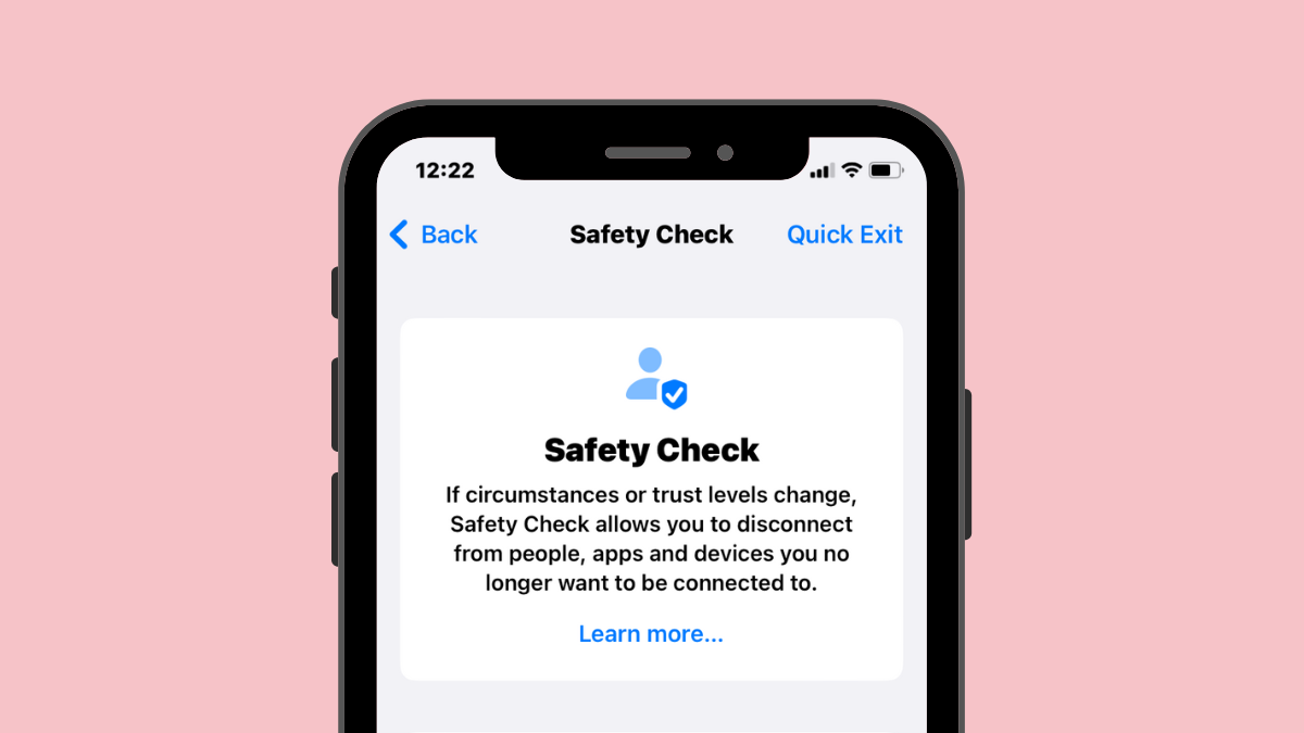 كيف تستخدم ميزة Safety Check في آيفون لمراجعة الأشخاص والتطبيقات التي تصل إلى معلوماتك؟